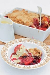 Plum and blackberry crumble