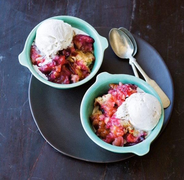Plum and lime crumble