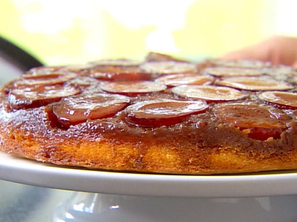 Plum cake "Tatin"