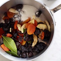 Plum compote