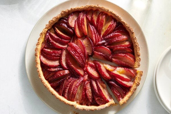 Plum crostata
