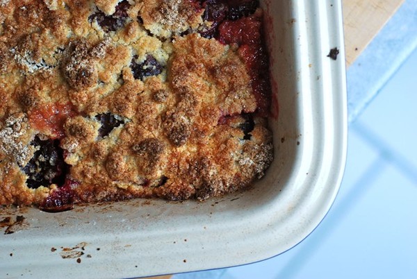 Plum crumble