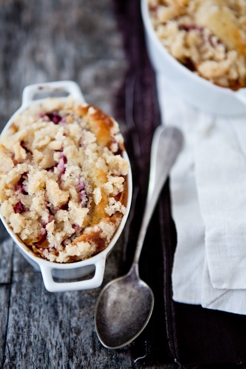 Plum crumbles 