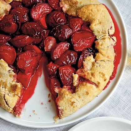 Plum galette with Armagnac cream