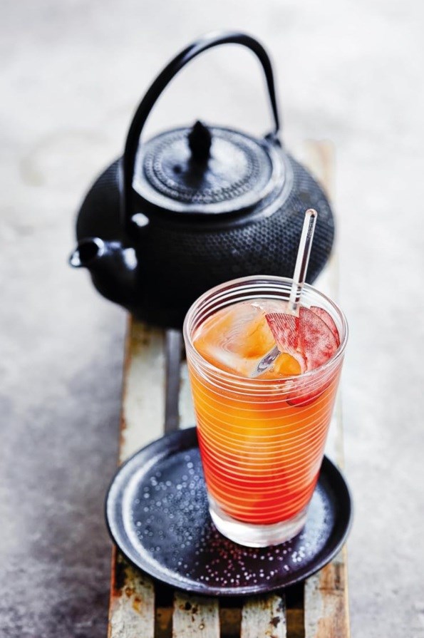 Plum iced tea