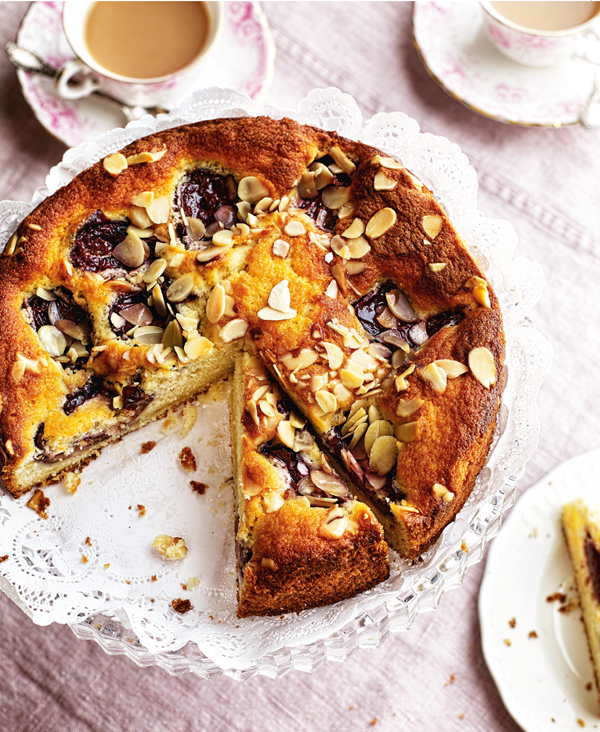 Plum, lemon and vanilla cake