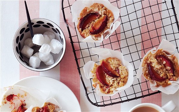 Plum, oat and almond muffin