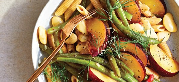Plum pasta salad 