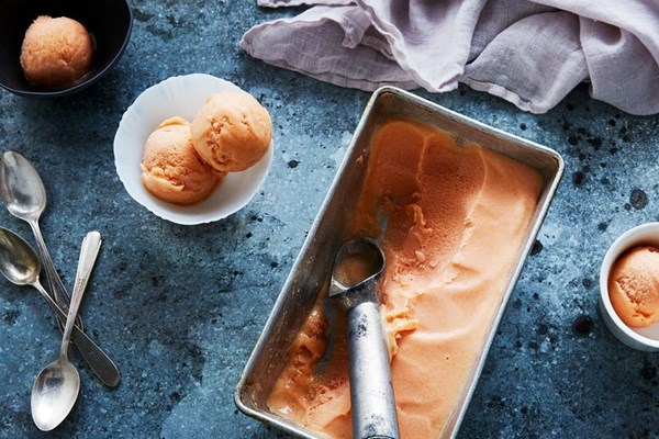  Plums and roses sorbet