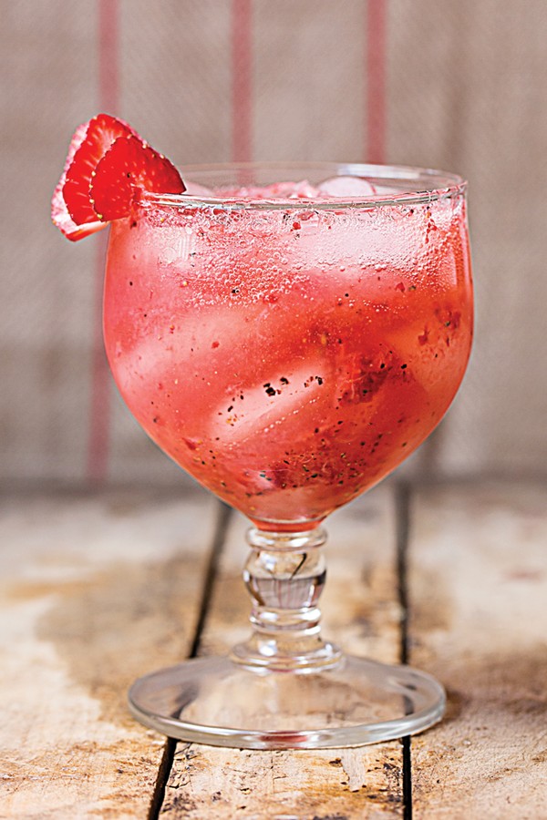 Plymouth gin tonic