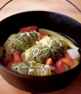 Poached chicken breast, Auvergne style (Le blanc de poulet farci comme en Auvergne)