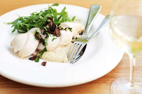 Poached chicken tonnato