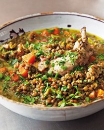 Poached chicken with lardons and lentils