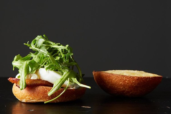 Poached egg & bacon sandwich