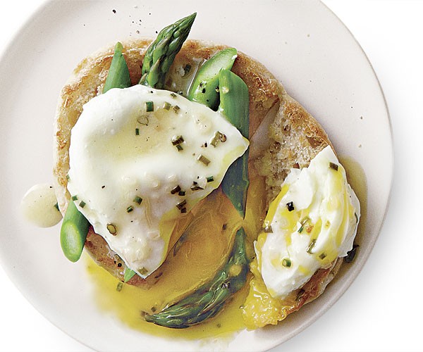 Poached egg and asparagus toasts with lemon-chive beurre blanc