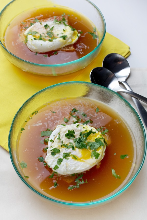 Poached egg soup (Zuppa pavese)