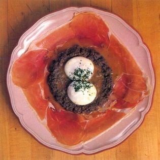 Poached eggs with mushrooms