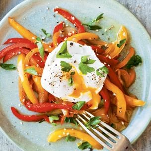 Poached eggs with sweet pepper pipérade