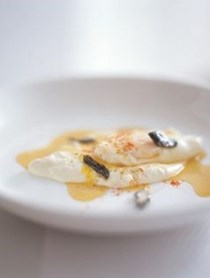 Poached eggs with yoghurt and burnt sage butter