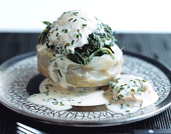 Poached oysters and artichokes with Champagne cream