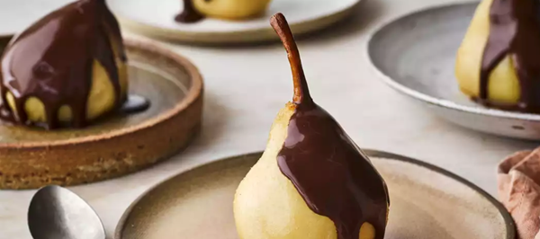 Poached pears with Pedro Ximénez and chocolate sauce