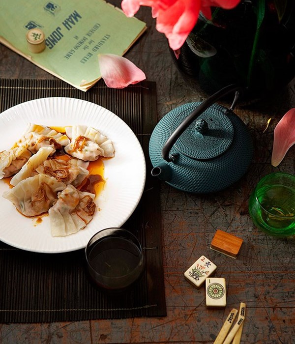 Poached pork and garlic chive dumplings (Jiu cai jiiaozi)