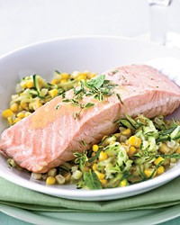 Poached salmon with corn and white wine–butter sauce
