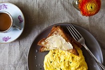 Poached scrambled eggs [Daniel Patterson]