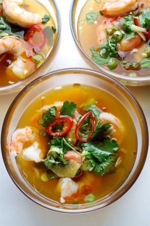 Poached shrimp in ginger broth