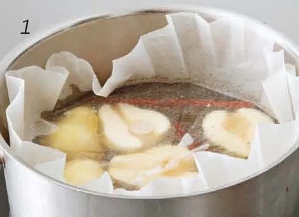 Poaching fruit
