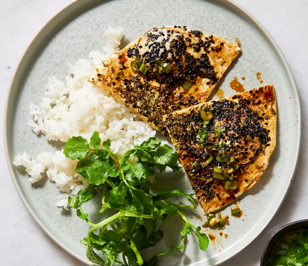 Pocket eggs with soy-sesame sauce (He bao dan)