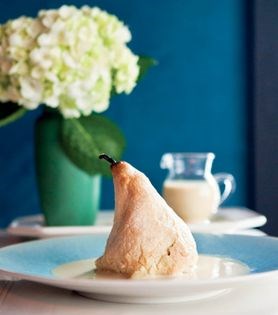 Poires en croute with Champagne crème Anglaise