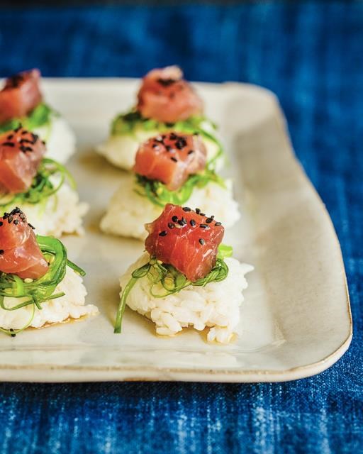 Poke bites with tuna