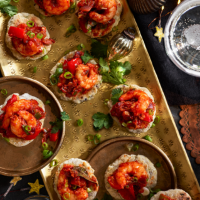 Pol roti with devilled prawns