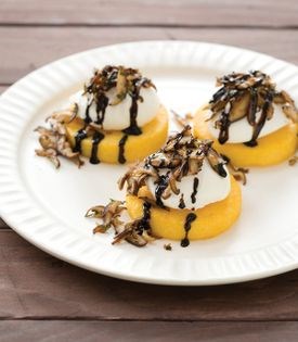Polenta cakes with shiitake mushrooms