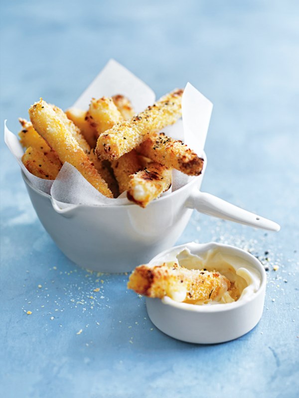 Polenta-crumbed haloumi chips