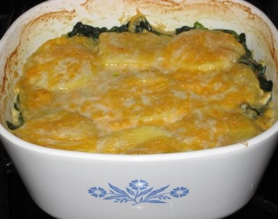 Polenta gratin with spinach and mushrooms