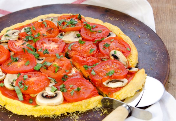 Polenta pizza crust