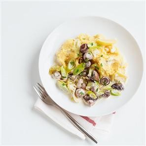 Polenta with mushroom and leek Stroganoff