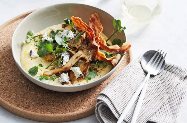 Polenta with oregano, mushrooms and pancetta
