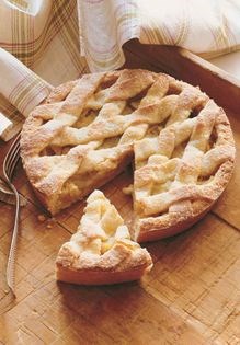 Polish apple tart (Szarlotka)