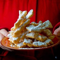 Polish bow-tie fritters (Krusciki)
