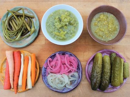 Polish dill pickles