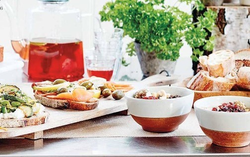 Pomegranate & mint green tea
