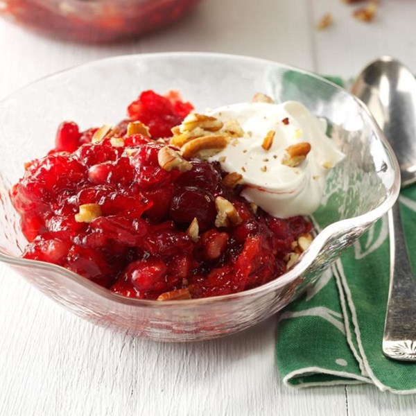 Pomegranate-cranberry salad