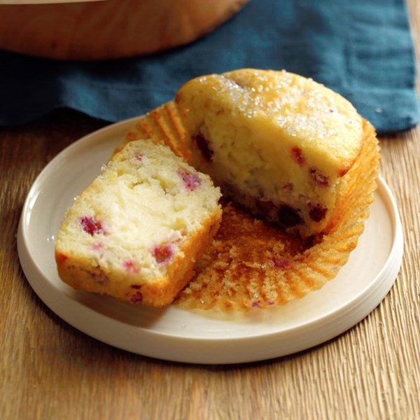 Pomegranate cream cheese surprise muffins 