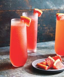 Pomegranate gin fizz