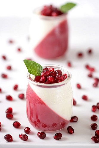 Pomegranate hibiscus tea and honey ginger yogurt verrines 