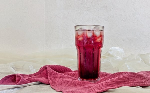 Pomegranate juice (Ob'eh anar)