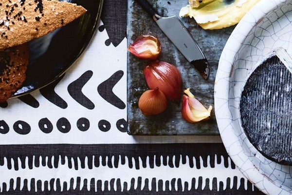 Pomegranate-pickled eschalots
